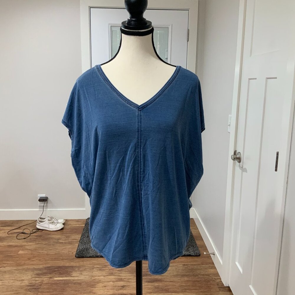 Women's White House Black Market Shirt